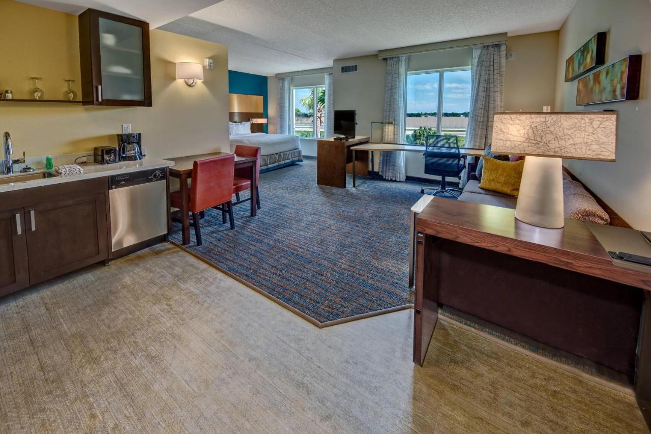 Residence Inn Fort Lauderdale Pompano Beach Central מראה חיצוני תמונה